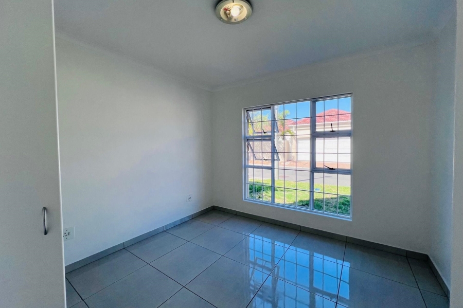 To Let 3 Bedroom Property for Rent in Century City Western Cape